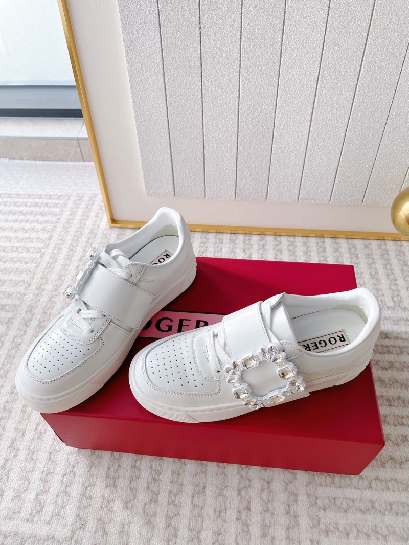 Roger Vivier Casual Shoes